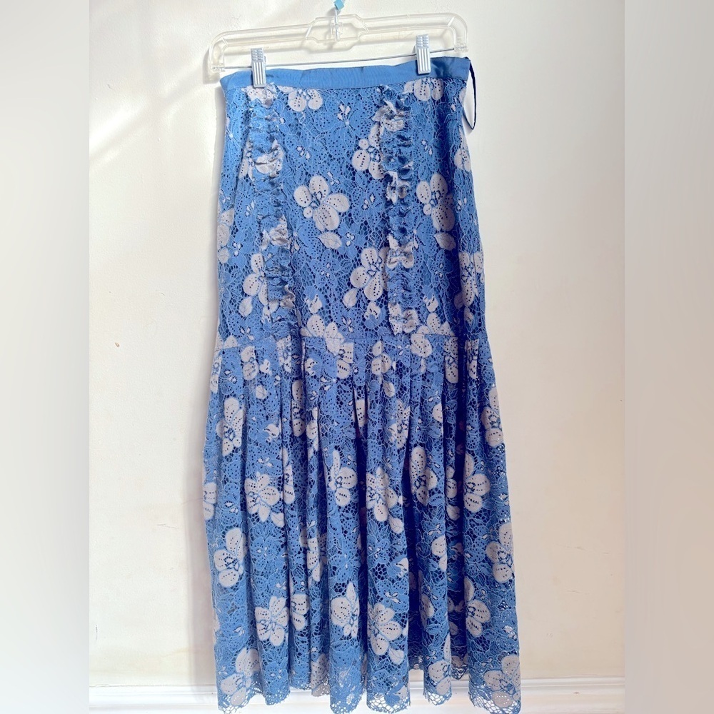 RENATA GASPARIAN LACE SKIRT SIZE  M